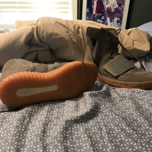 Yeezy 750 Greg Gum - Picture 5 of 6